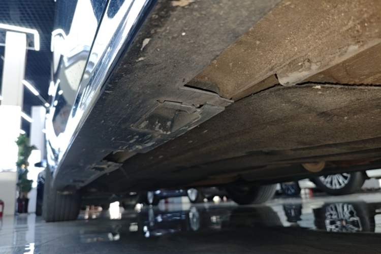 Used Honda Civic 2022 240TURBO CVT Dynamic Edition Right Side Sill