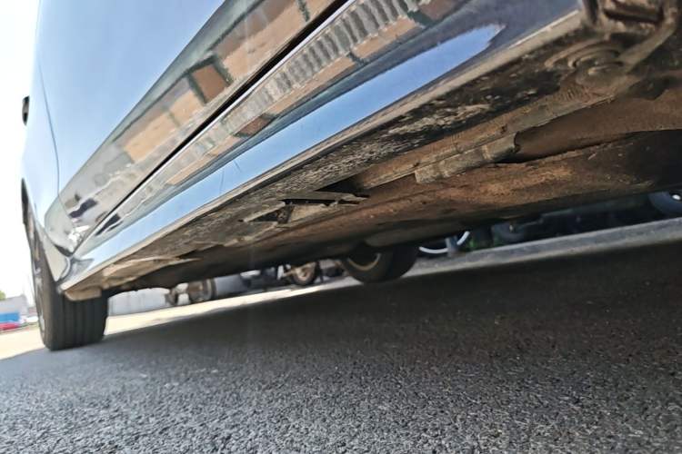 Used Honda Civic 2022 240TURBO CVT Dynamic Edition Right Side Sill