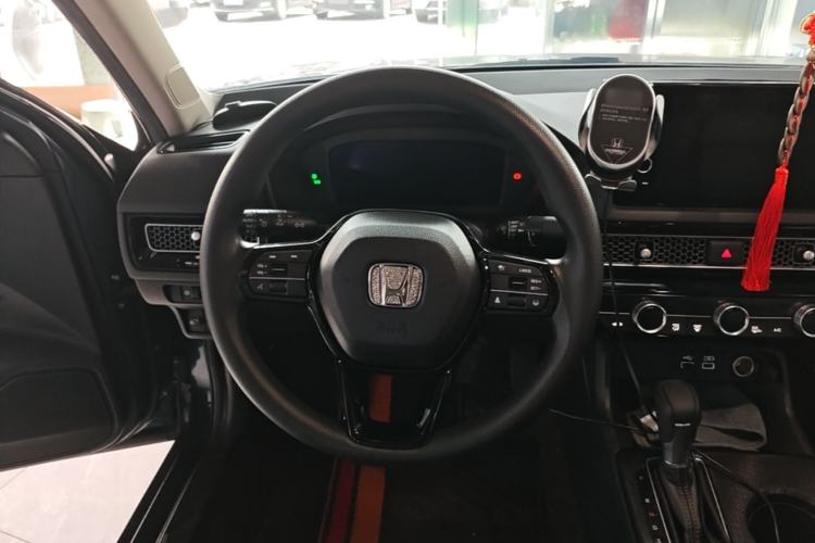 Used Honda Civic 2022 240TURBO CVT Dynamic Edition Steering Wheel