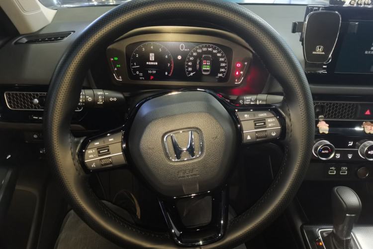 Used Honda Civic 2022 240TURBO CVT Dynamic Edition Steering Wheel