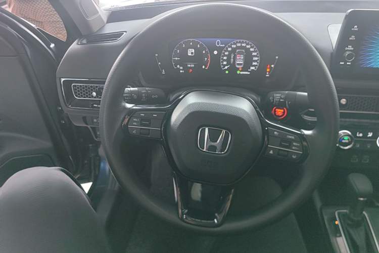 Used Honda Civic 2022 240TURBO CVT Dynamic Edition Steering Wheel