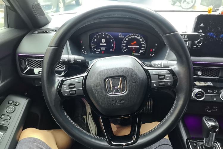 Used Honda Civic 2022 240TURBO CVT Dynamic Edition Steering Wheel