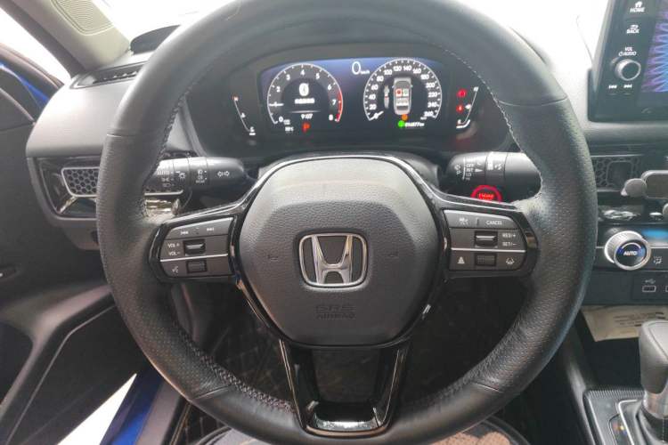 Used Honda Civic 2022 240TURBO CVT Dynamic Edition Steering Wheel