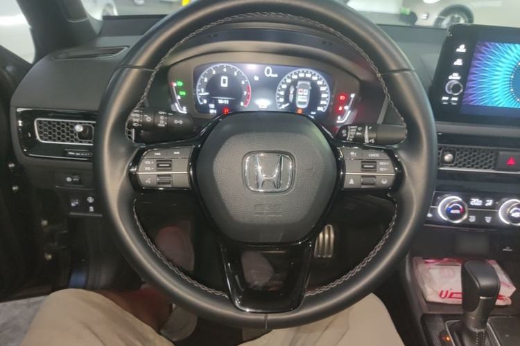 Used Honda Civic 2022 240TURBO CVT Dynamic Edition Steering Wheel