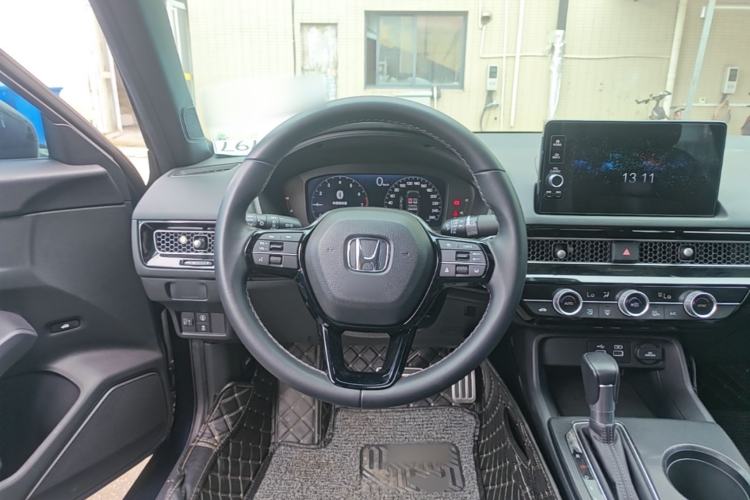 Used Honda Civic 2022 240TURBO CVT Dynamic Edition Steering Wheel