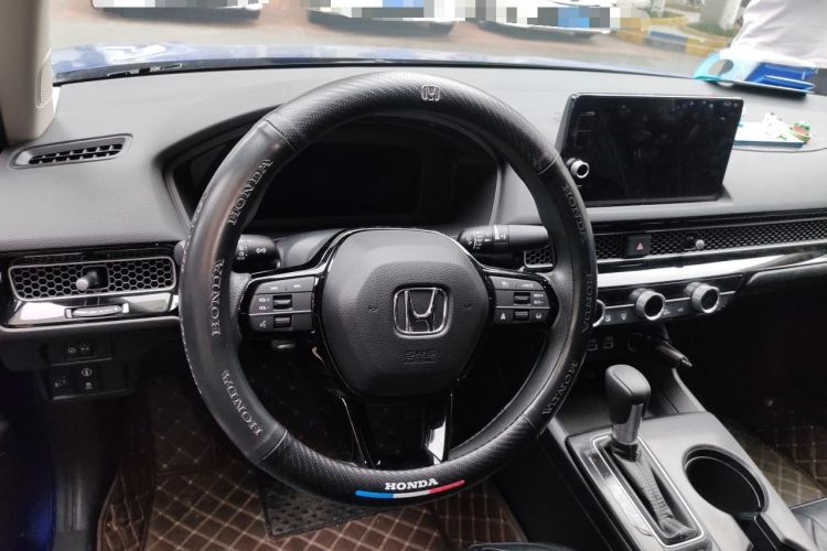 Used Honda Civic 2022 240TURBO CVT Dynamic Edition Steering Wheel