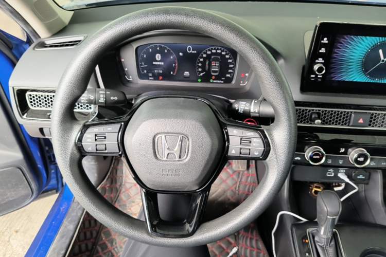 Used Honda Civic 2022 240TURBO CVT Dynamic Edition Steering Wheel