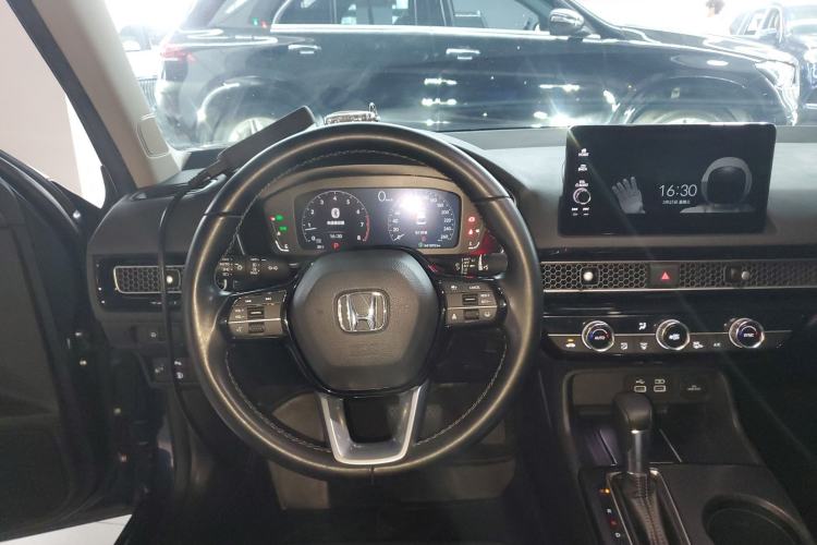 Used Honda Civic 2022 240TURBO CVT Dynamic Control Version Steering Wheel
