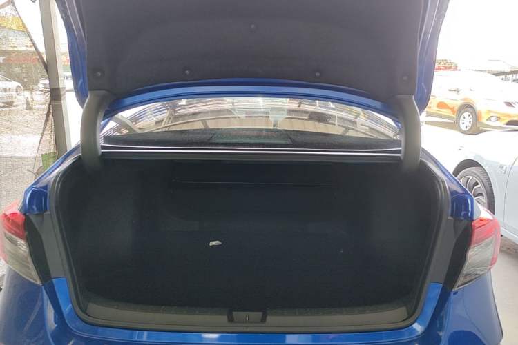 Used Honda Civic 2022 240TURBO CVT Dynamic Edition Trunk