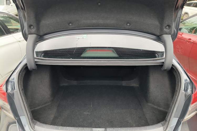 Used Honda Civic 2022 240TURBO CVT Dynamic Edition Trunk