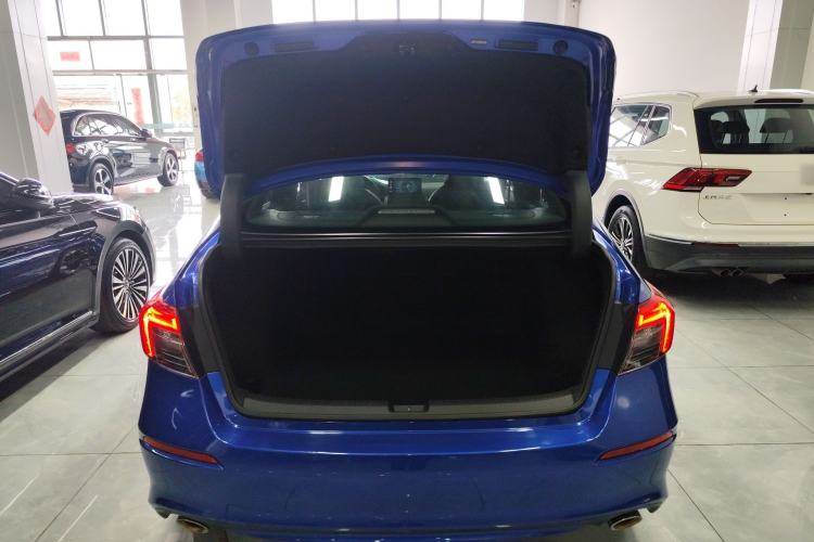 Used Honda Civic 2022 240TURBO CVT Dynamic Edition Trunk