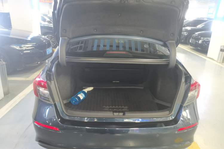 Used Honda Civic 2022 240TURBO CVT Dynamic Edition Trunk