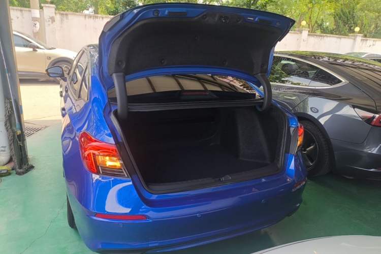 Used Honda Civic 2022 240TURBO CVT Dynamic Edition Trunk