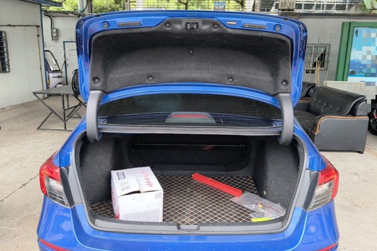 Used Honda Civic 2022 240TURBO CVT Dynamic Edition Trunk