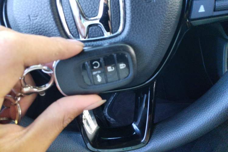 Used Honda Civic 2022 240TURBO CVT Dynamic Edition Vehicle Key