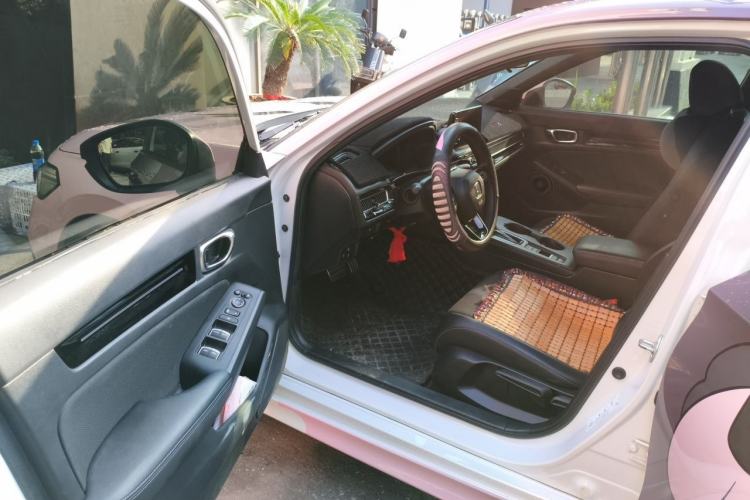 Used Honda Civic 2022 240TURBO CVT Dynamic Edition Driver Seat