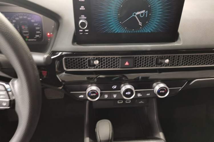 Used Honda Civic 2022 240TURBO CVT Jingcheng Edition Audio And AC Panel