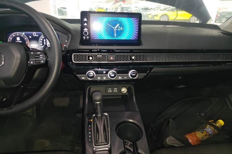 Used Honda Civic 2022 240TURBO CVT Dynamic Edition Audio And AC Panel