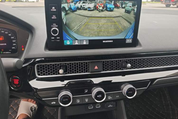 Used Honda Civic 2022 240TURBO CVT Dynamic Edition Audio And AC Panel