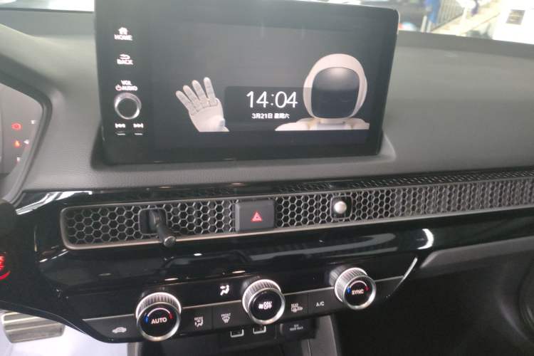 Used Honda Civic 2022 240TURBO CVT Dynamic Edition Audio And AC Panel