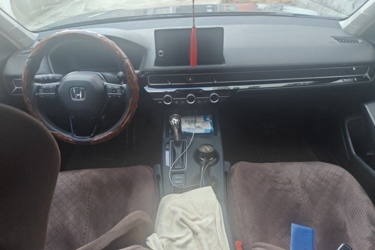 Used Honda Civic 2022 240TURBO CVT Dynamic Edition Center Console