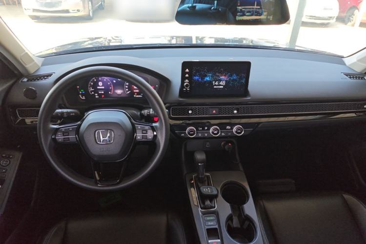Used Honda Civic 2022 240TURBO CVT Dynamic Edition Center Console