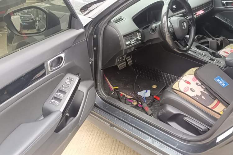 Used Honda Civic 2022 240TURBO CVT Dynamic Edition Driver Seat