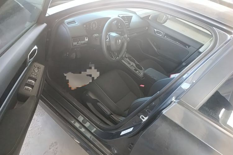 Used Honda Civic 2022 240TURBO CVT Dynamic Edition Driver Seat