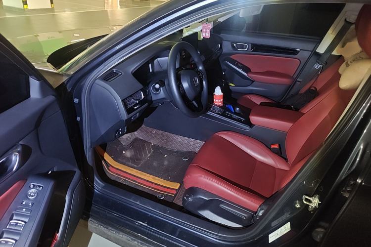 Used Honda Civic 2022 240TURBO CVT Dynamic Edition Driver Seat