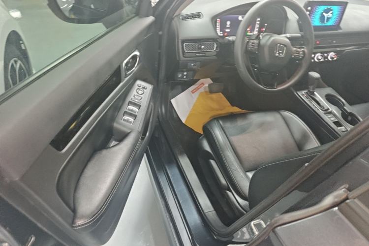 Used Honda Civic 2022 240TURBO CVT Dynamic Edition Driver Seat