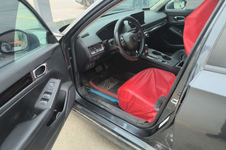 Used Honda Civic 2022 240TURBO CVT Dynamic Edition Driver Seat