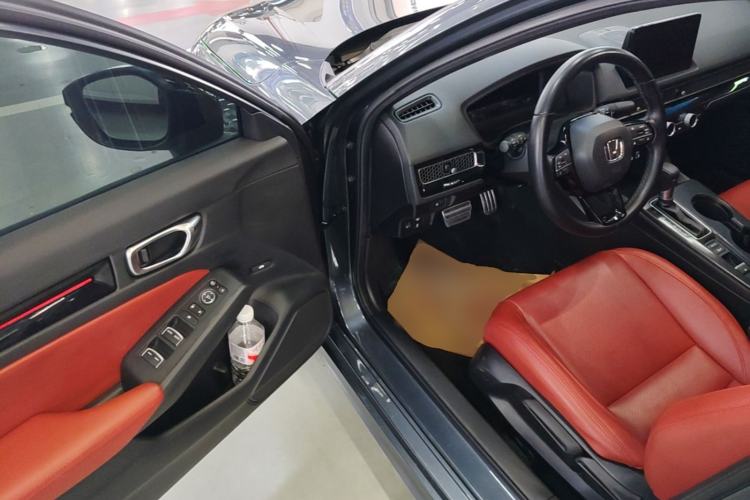 Used Honda Civic 2022 240TURBO CVT Dynamic Edition Driver Seat