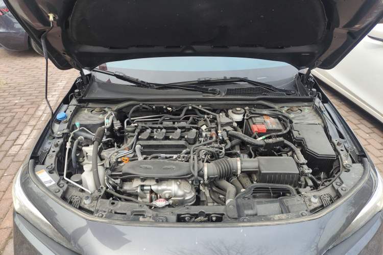 Used Honda Civic 2022 240TURBO CVT Dynamic Edition Engine Bay