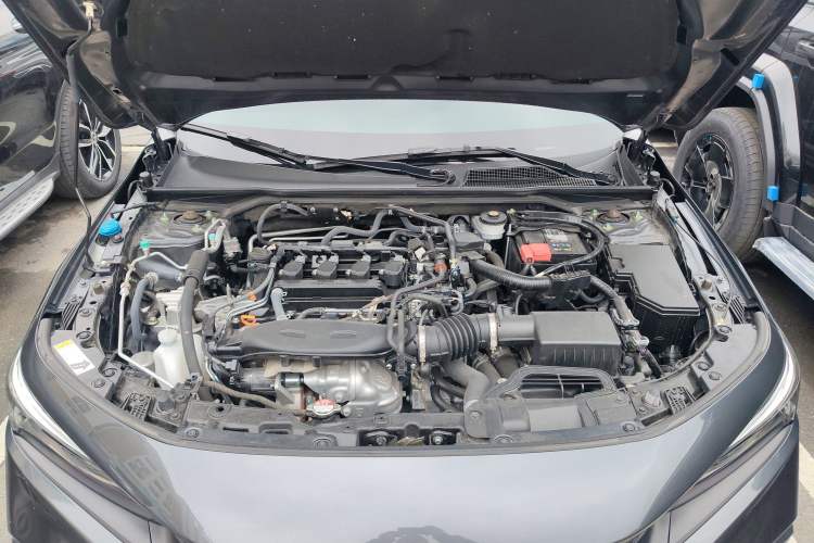 Used Honda Civic 2022 240TURBO CVT Dynamic Edition Engine Bay