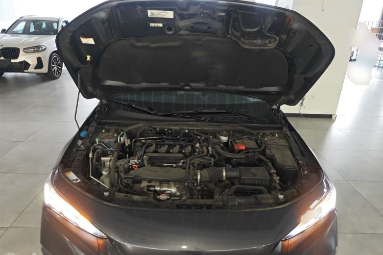 Used Honda Civic 2022 240TURBO CVT Dynamic Edition Engine Bay