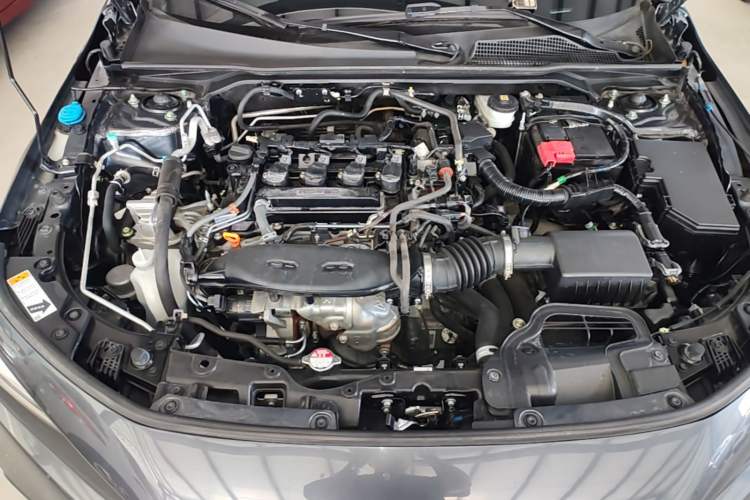 Used Honda Civic 2022 240TURBO CVT Dynamic Edition Engine Bay