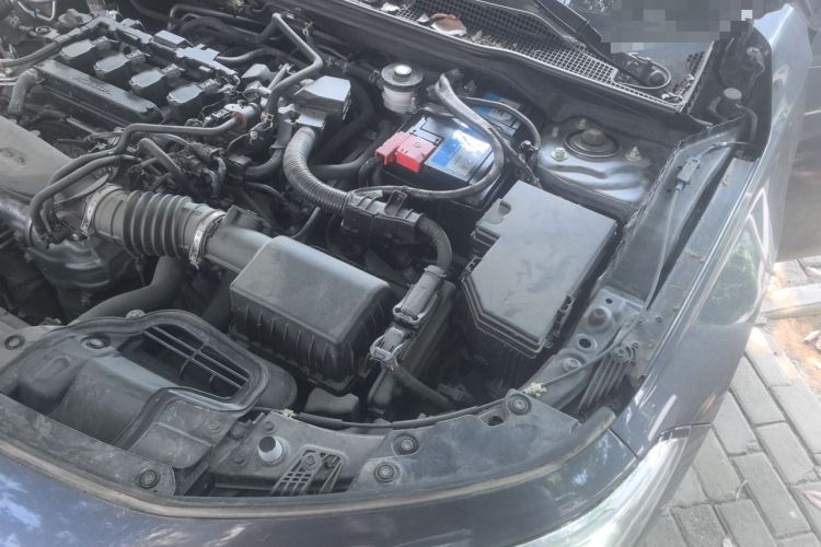 Used Honda Civic 2022 240TURBO CVT Dynamic Edition Engine Bay Left