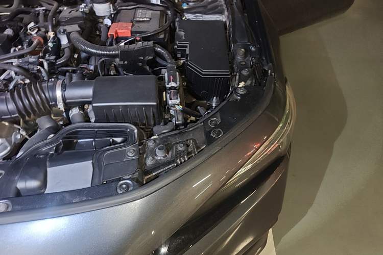 Used Honda Civic 2022 240TURBO CVT Dynamic Edition Engine Bay Left