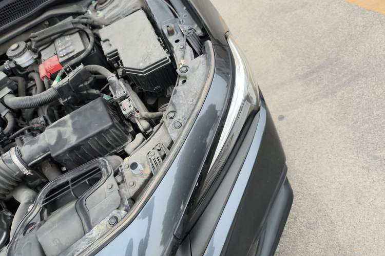 Used Honda Civic 2022 240TURBO CVT Dynamic Edition Engine Bay Left