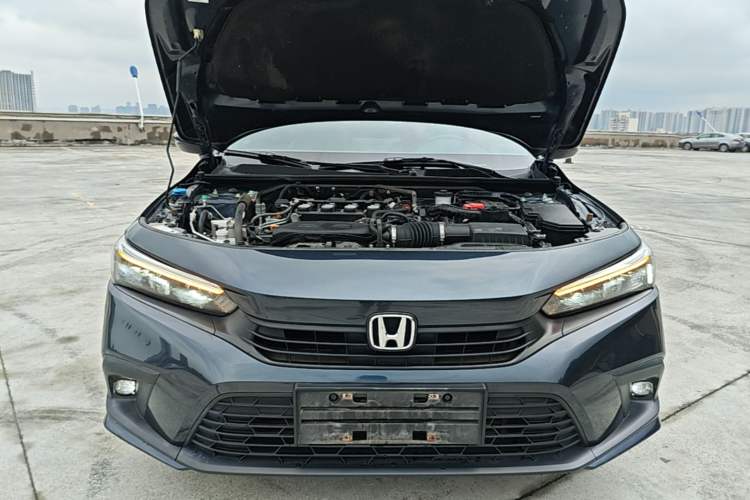 Used Honda Civic 2022 240TURBO CVT Dynamic Edition Engine Bay