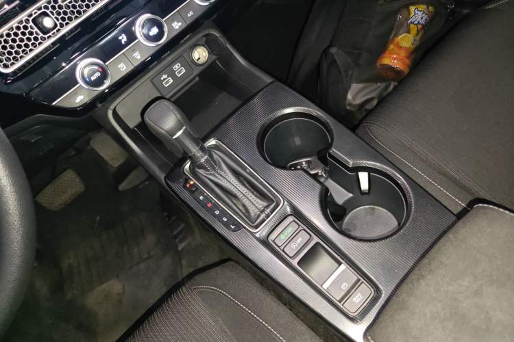 Used Honda Civic 2022 240TURBO CVT Dynamic Edition Gear Lever