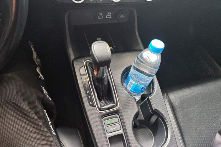 Used Honda Civic 2022 240TURBO CVT Dynamic Control Version Gear Lever