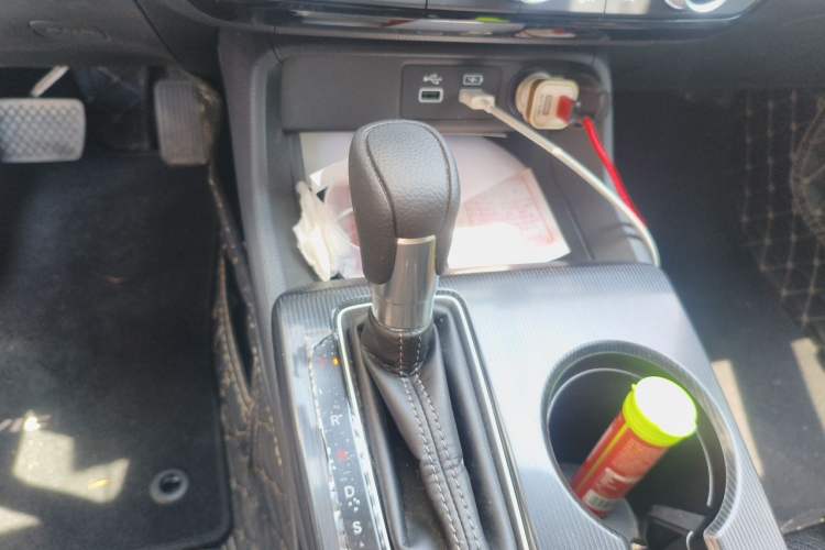 Used Honda Civic 2022 240TURBO CVT Dynamic Edition Gear Lever