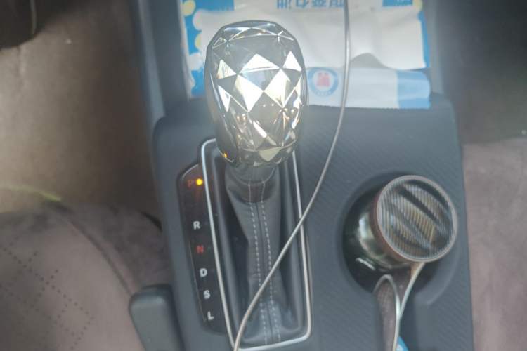 Used Honda Civic 2022 240TURBO CVT Dynamic Edition Gear Lever