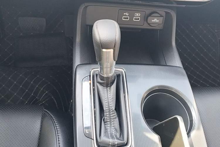 Used Honda Civic 2022 240TURBO CVT Dynamic Edition Gear Lever