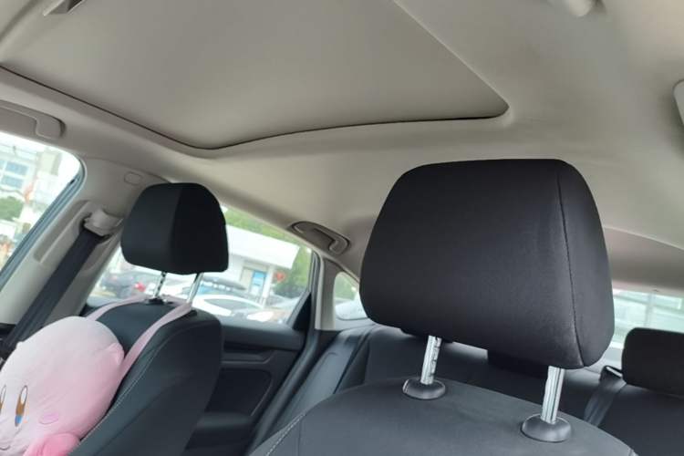 Used Honda Civic 2022 240TURBO CVT Dynamic Edition Headliner