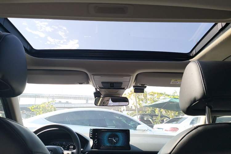 Used Honda Civic 2022 240TURBO CVT Dynamic Edition Headliner