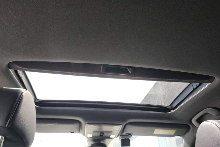 Used Honda Civic 2022 240TURBO CVT Dynamic Edition Headliner