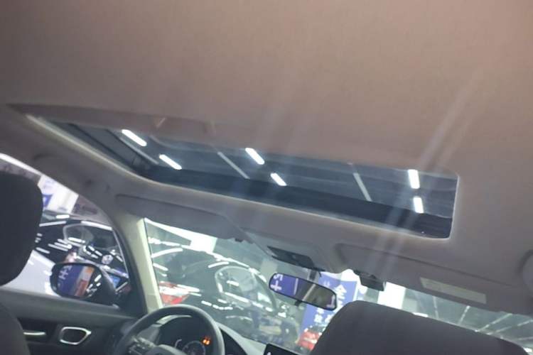 Used Honda Civic 2022 240TURBO CVT Dynamic Edition Headliner