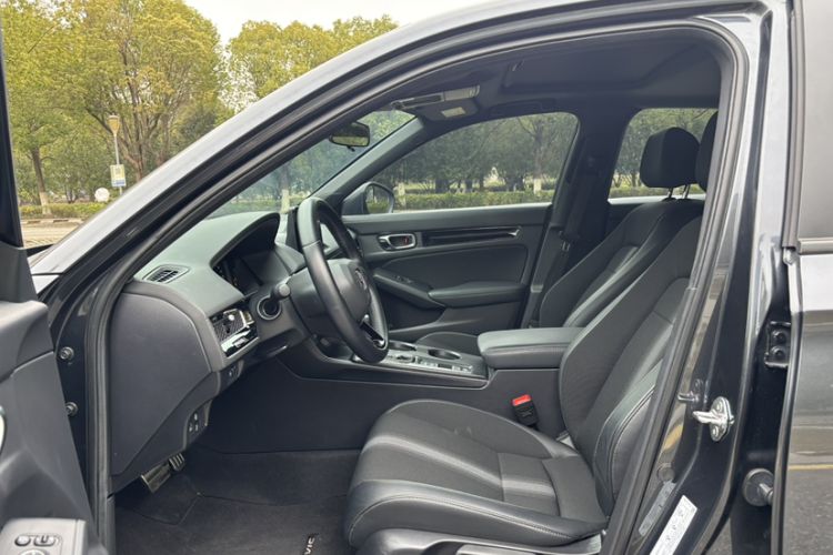 Used Honda Civic 2022 240TURBO CVT Dynamic Edition Interior 1